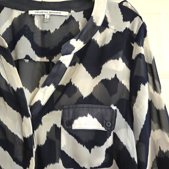 Sheer Navy/White Chevron Shirt - Picture 3 of 6